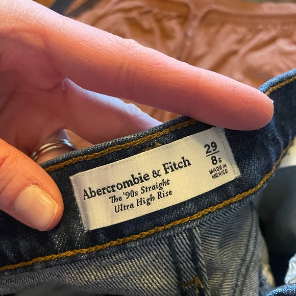 Abercrombie & Fitch The 90s Straight Ultra High Rise Jeans - Picture 15 of 15